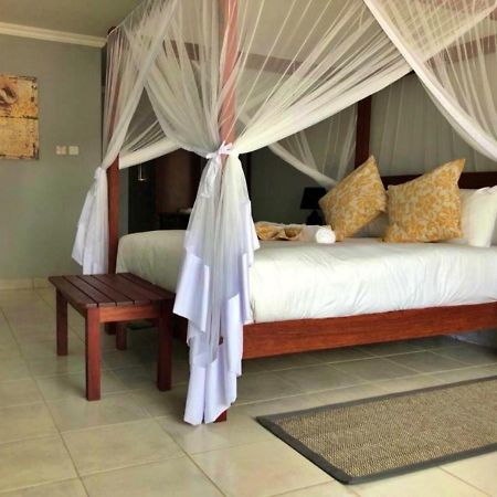 Tlou Safari Lodge Kasane Eksteriør bilde