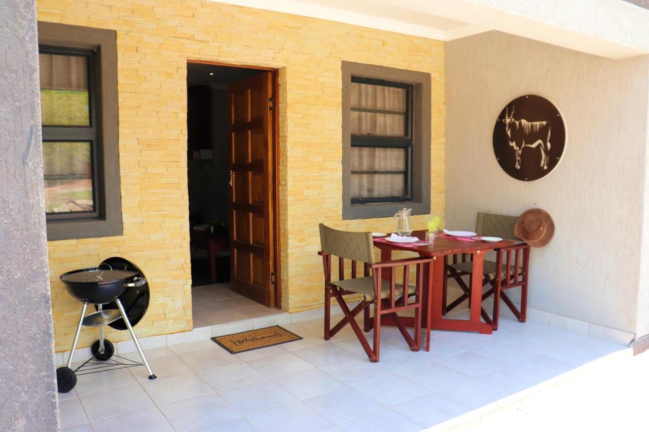 Tlou Safari Lodge Kasane Eksteriør bilde