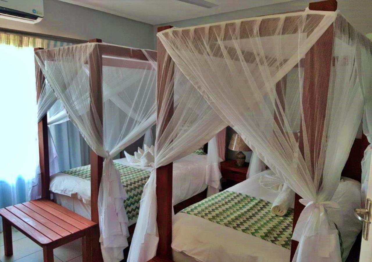 Tlou Safari Lodge Kasane Eksteriør bilde